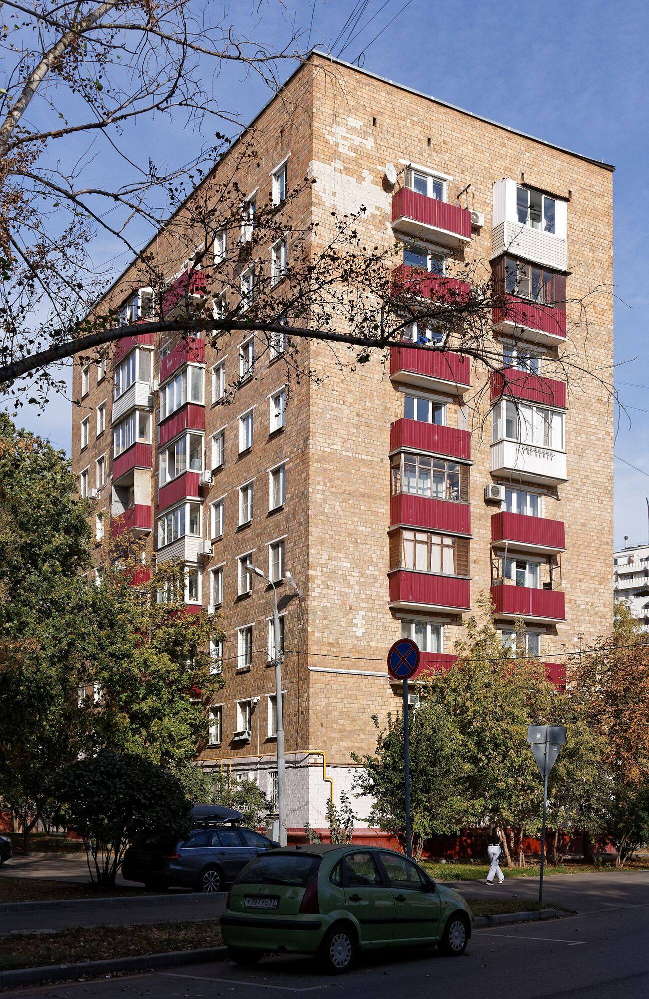 Малая Тульская улица, 8 — кирпичный вариант серии