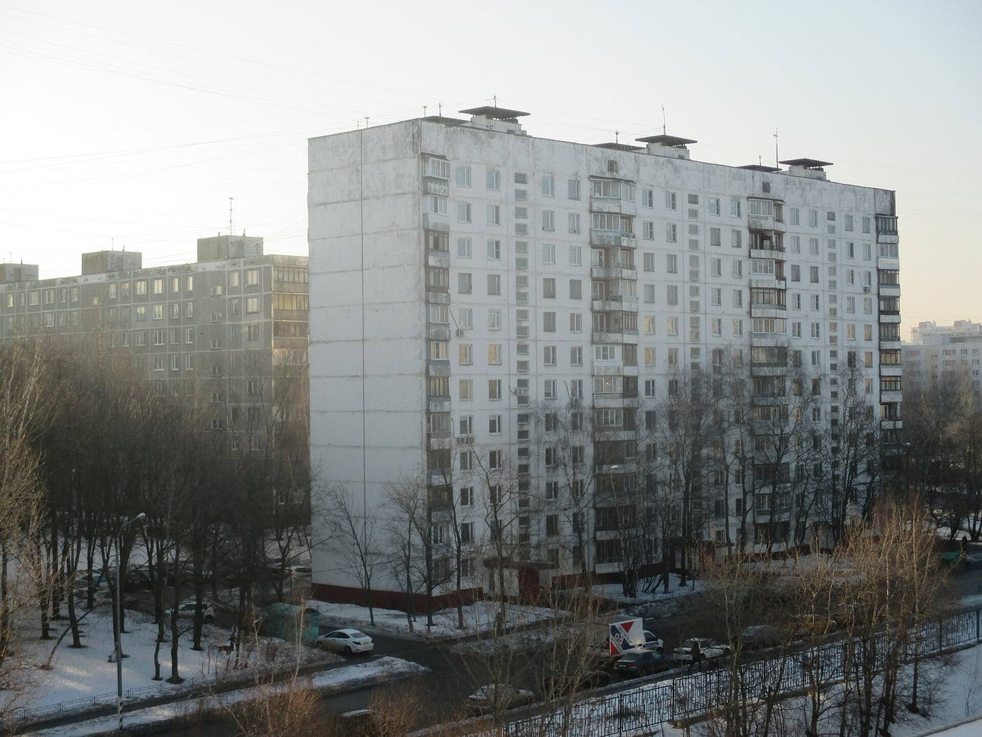 Улица Академика Волгина — девятиэтажки конца 1960-х в Коньково · фото: VickRomanoff, CC BY-SA 4.0