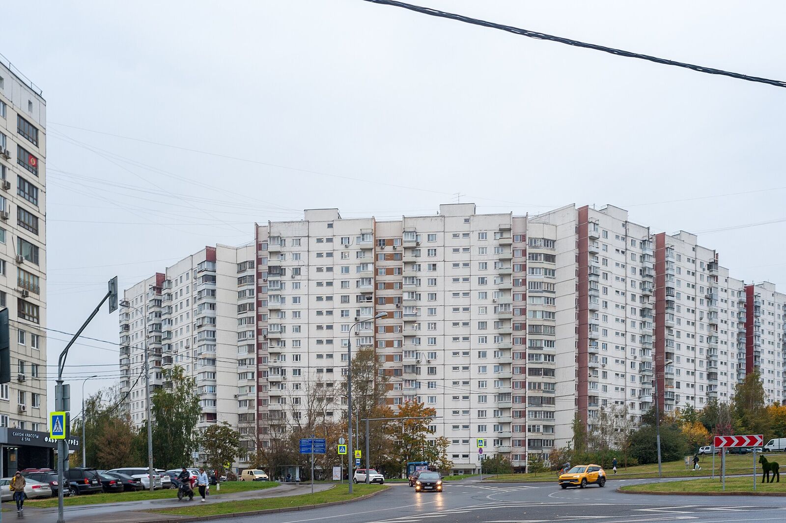 Улица Миклухо-Маклая, 38 — Коньково, 1987 год · фото: Artem Svetlov, CC BY 4.0