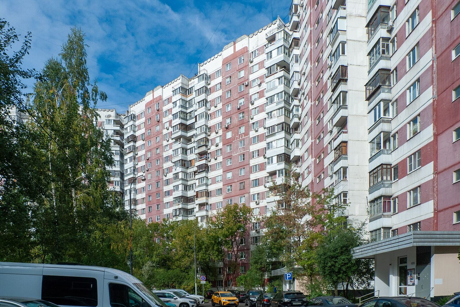 Улица Кошкина, 12 к1 — Москворечье-Сабурово, 1988 год · фото: Artem Svetlov, CC BY 4.0